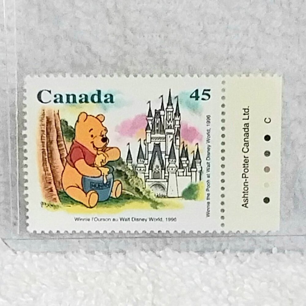 Uncirculated Canadian 1996 Winnie the Pooh at Walt Disney... Stamp Canada 45!!